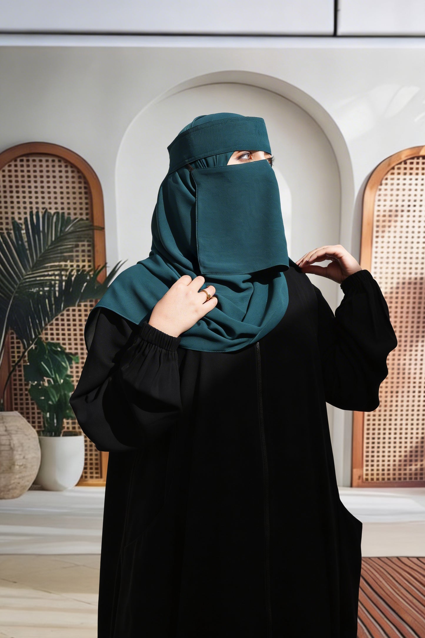 طقم عائشـ — نقاب + طرحة كبيرة (ألوان)