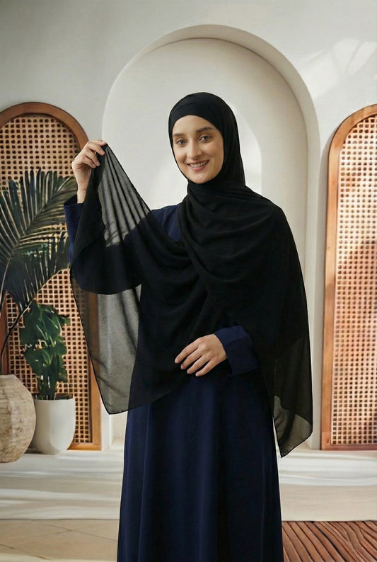 طرحة عائشـ — شيفون سعودي كبيرة سوداء (90×200)